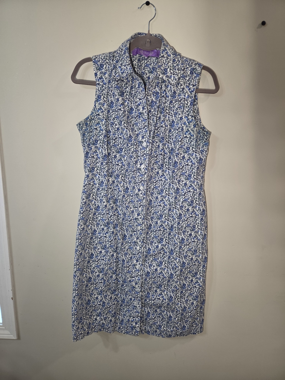 Jolie Blue and White Sleeveless Floral Shirt Dress